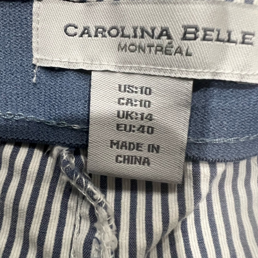 Ladies Carolina Bella sear-sucker pants. Size 10